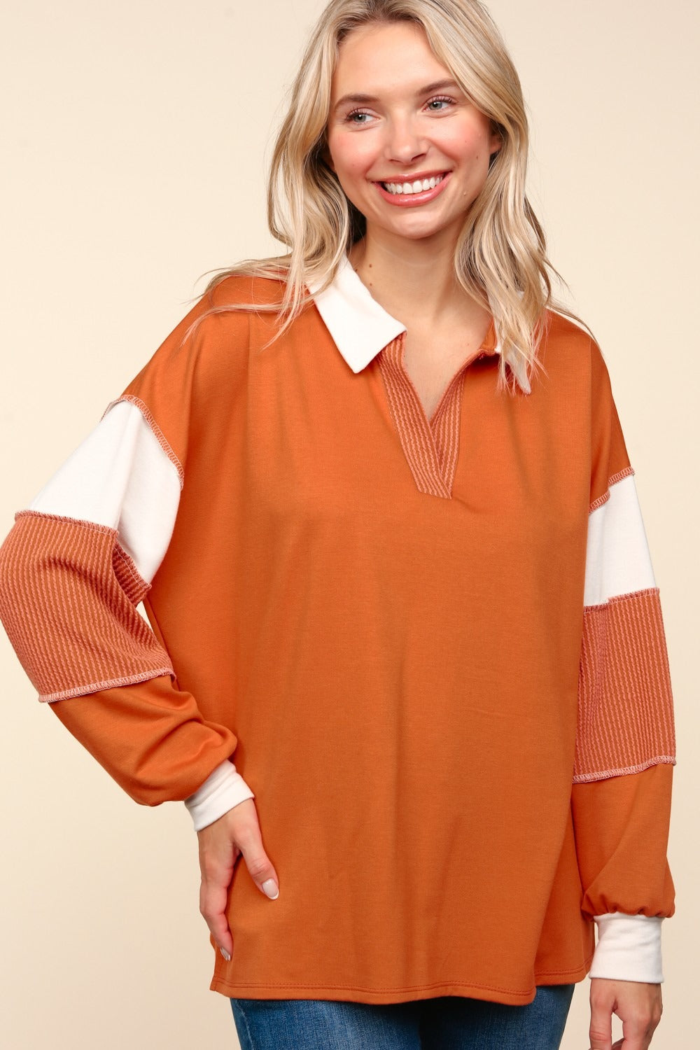Helena | Haptics long sleeve top with exposed seam in color block look