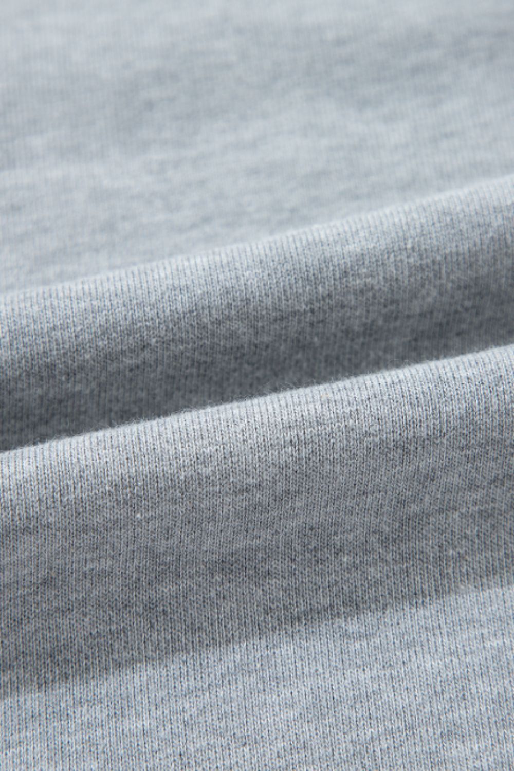 Yamel | Long sleeve sweatshirt with a crew neck and raw hem