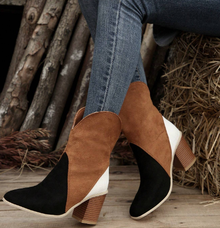 Nancy | Fashionable square toe boots with a chunky heel