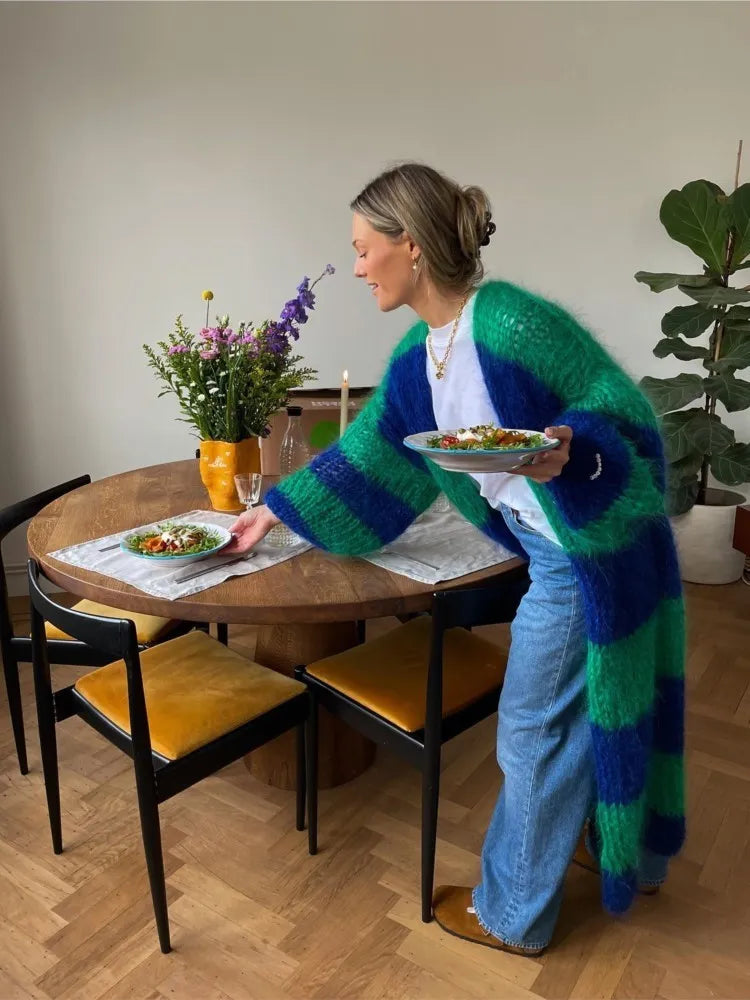 Laura | Chic and relaxed winter cardigan