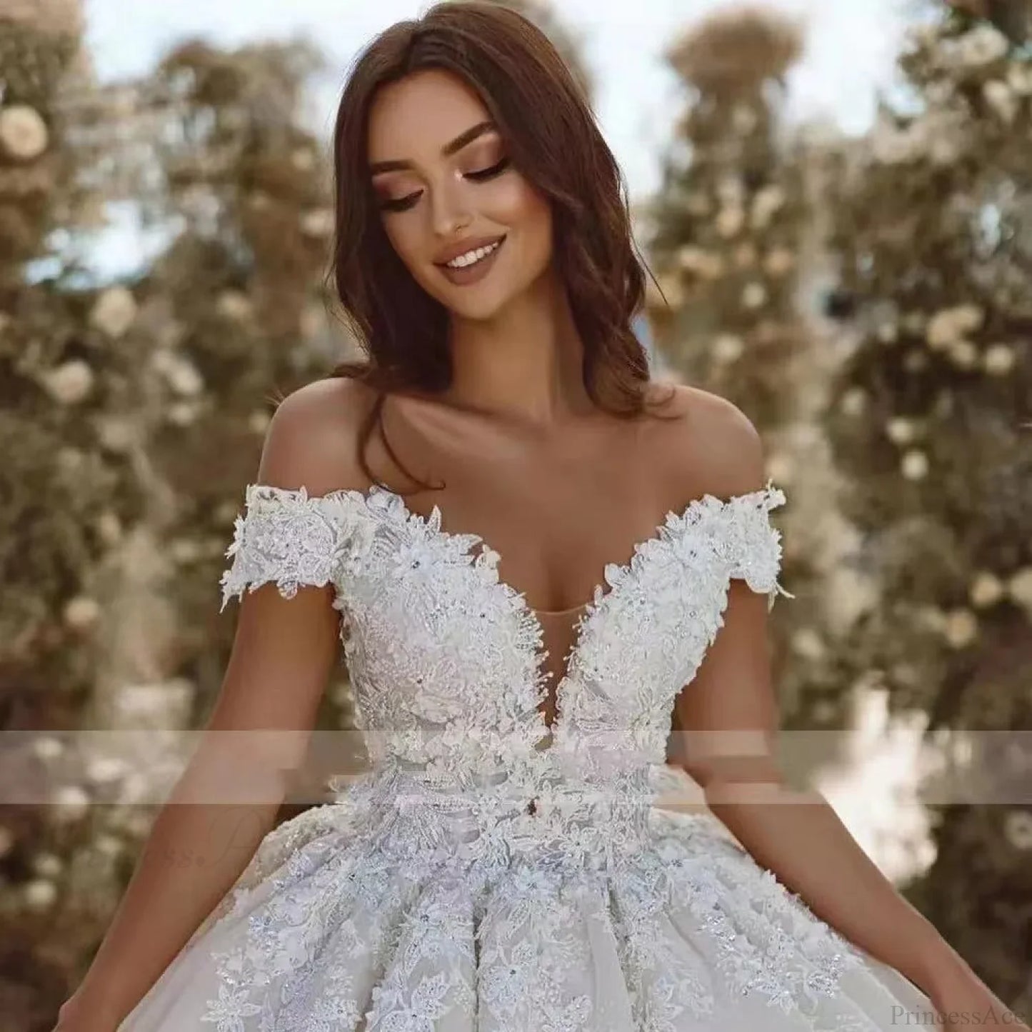Off-Shoulder Sheer Tulle Bridal Wedding Dress