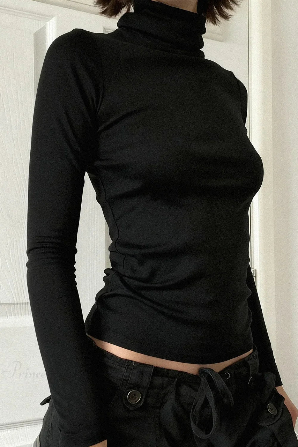 Solid Turtleneck Slim Minimalist Long Sleeve Tee