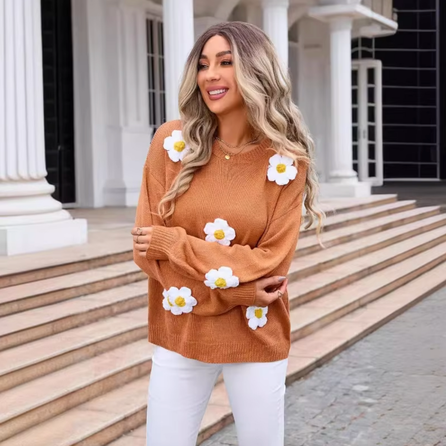 Valeria | Knitted sweater with 3D floral pattern