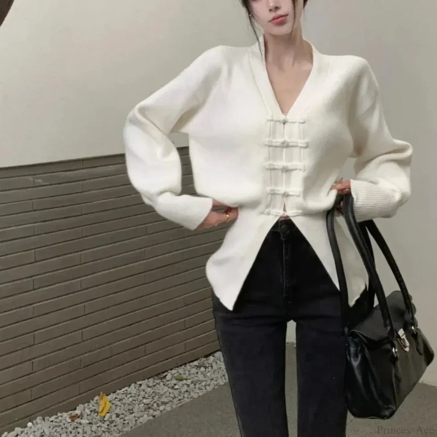 V-neck Buckle Long Sleeve Cardigan