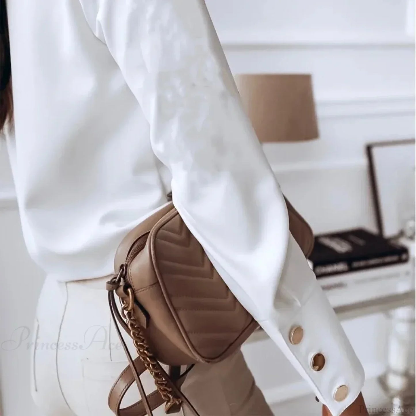 White and Black Long Sleeve Casual Blouse