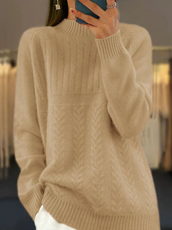 Mercedes | Relaxed and stylish winter sweater