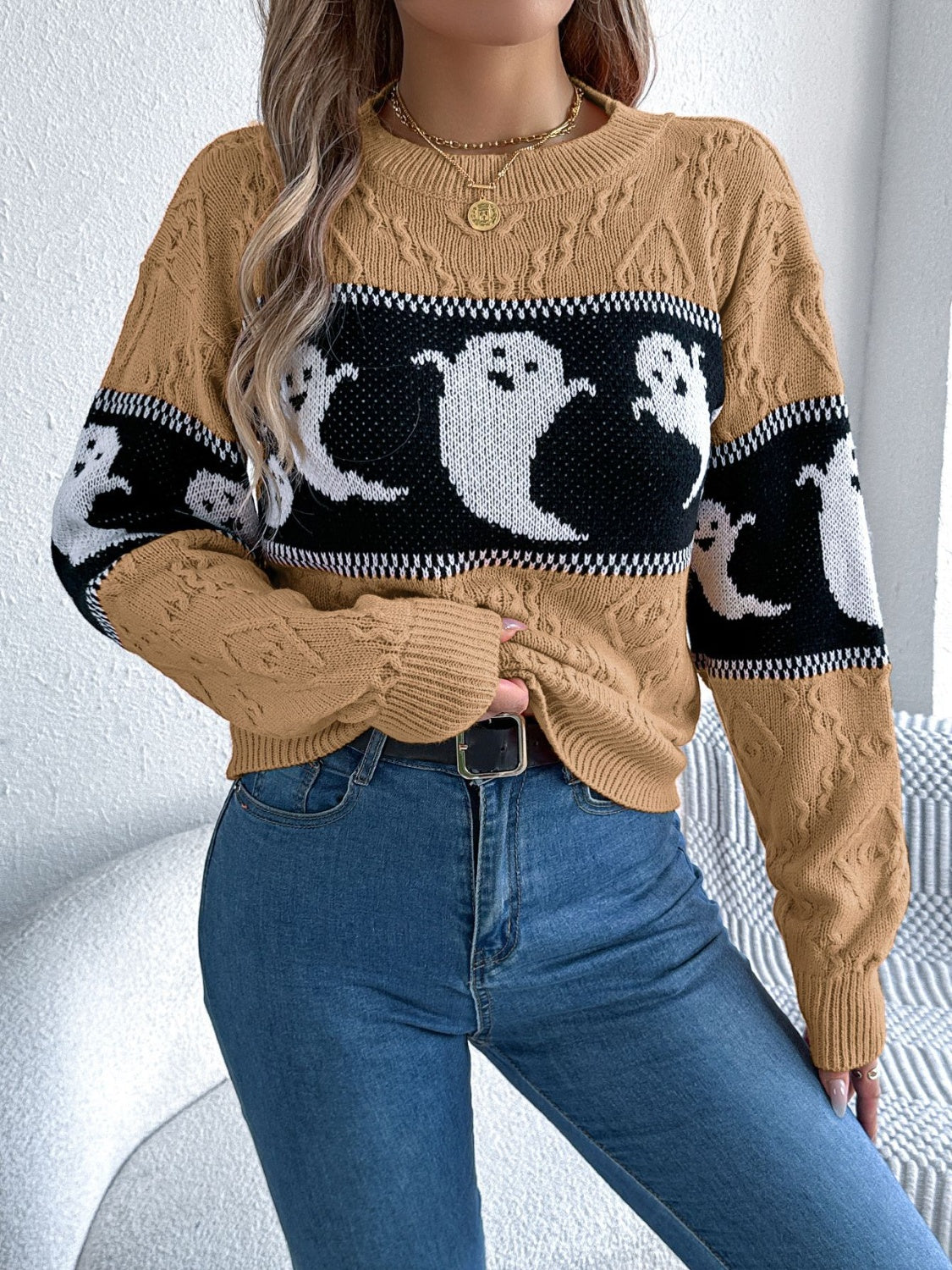 Victoria | Ghost crew neck long sleeve sweater