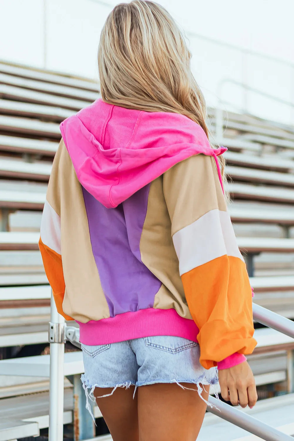 Gerda | Long sleeve drawstring hoodie with color block zip fastening