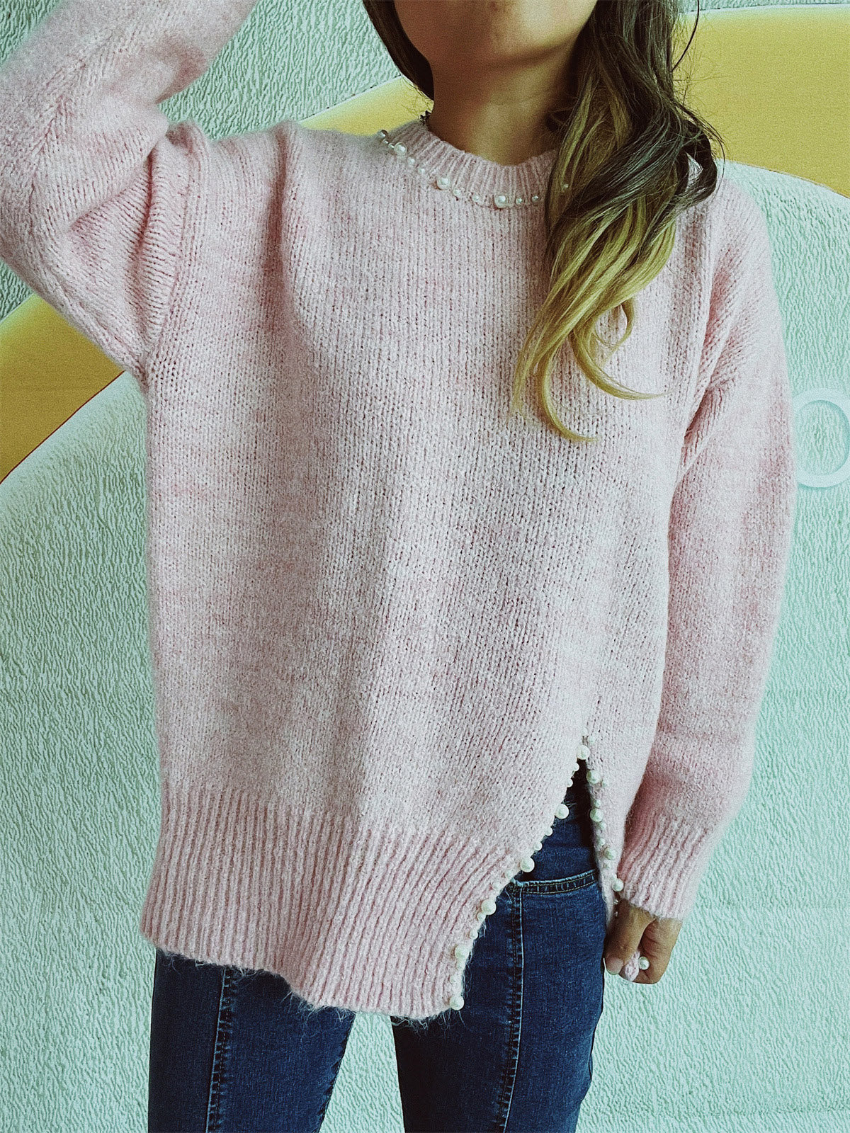 Larissa | Long-sleeved sweater with a slit and beaded trim and a crew neck