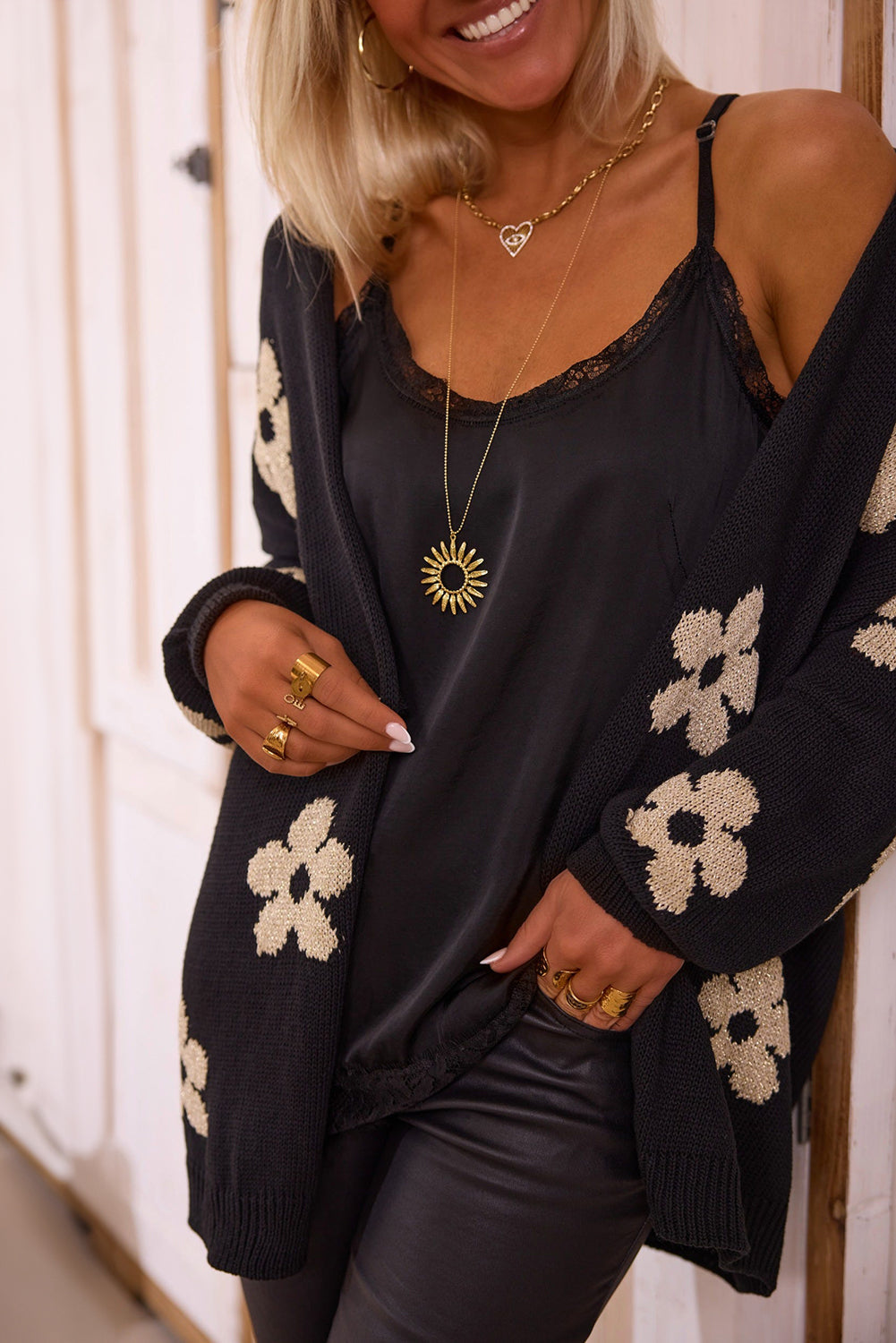 Rocio | Elegant and versatile winter cardigan