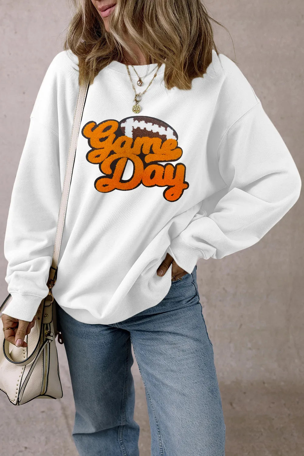 Karin | Football sweatshirt with a crew neck and long sleeves