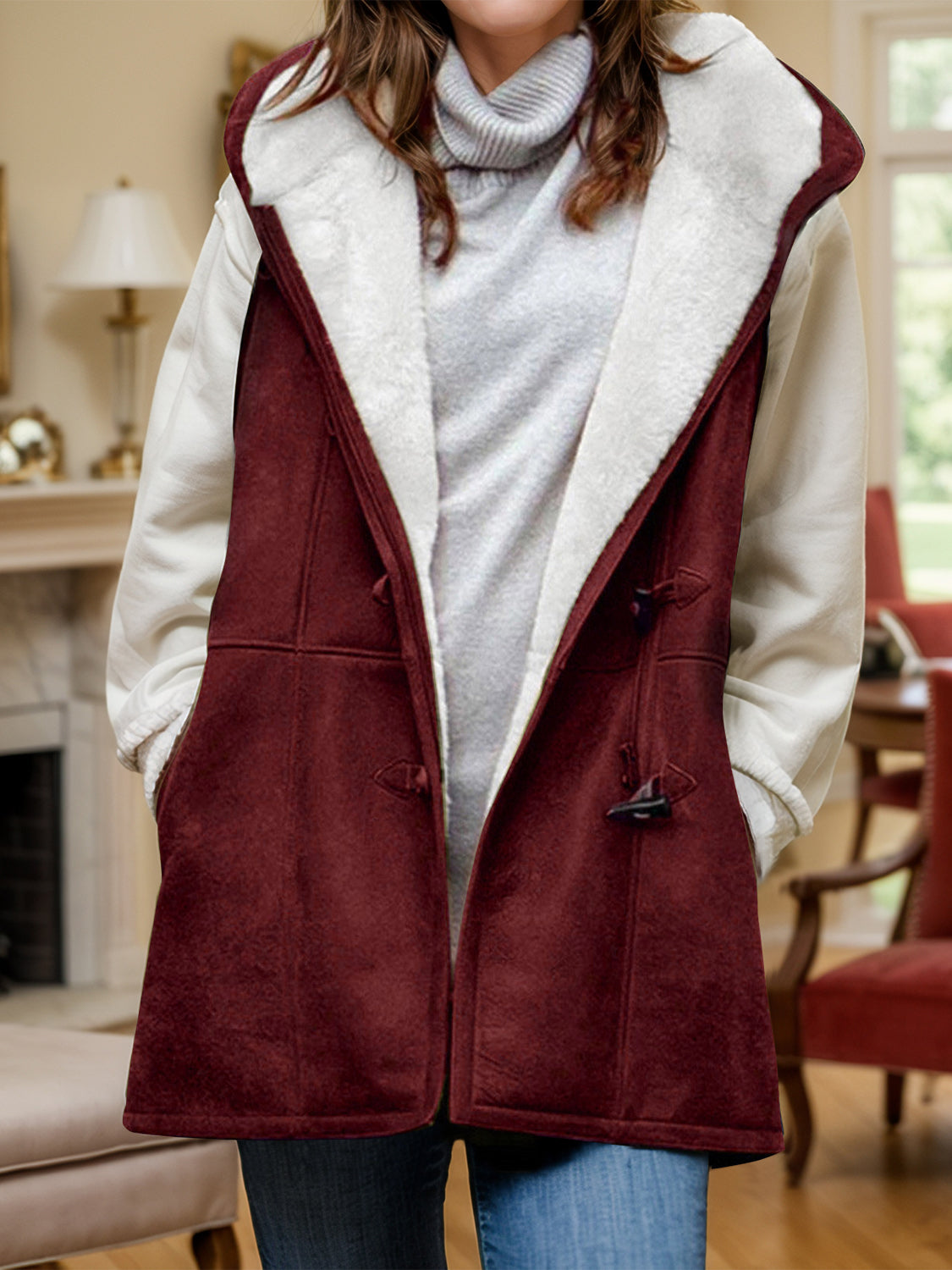 Alicia | Fluffy vest coat with hood and pockets