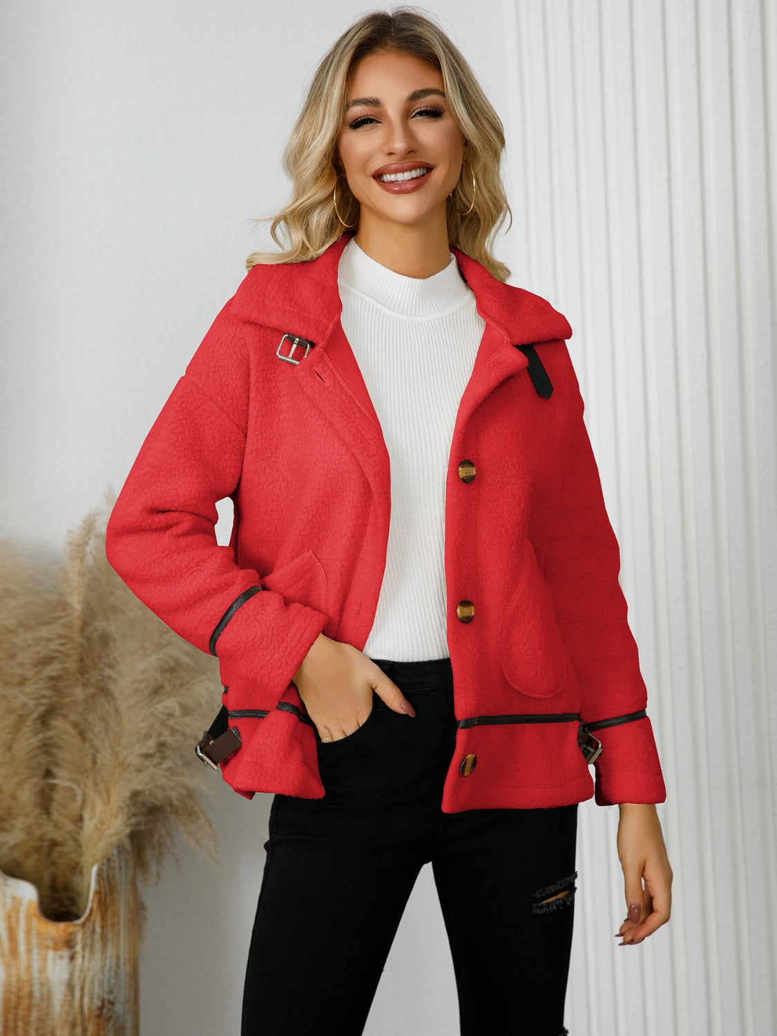 Edith | Jacket with pockets and button placket and collar