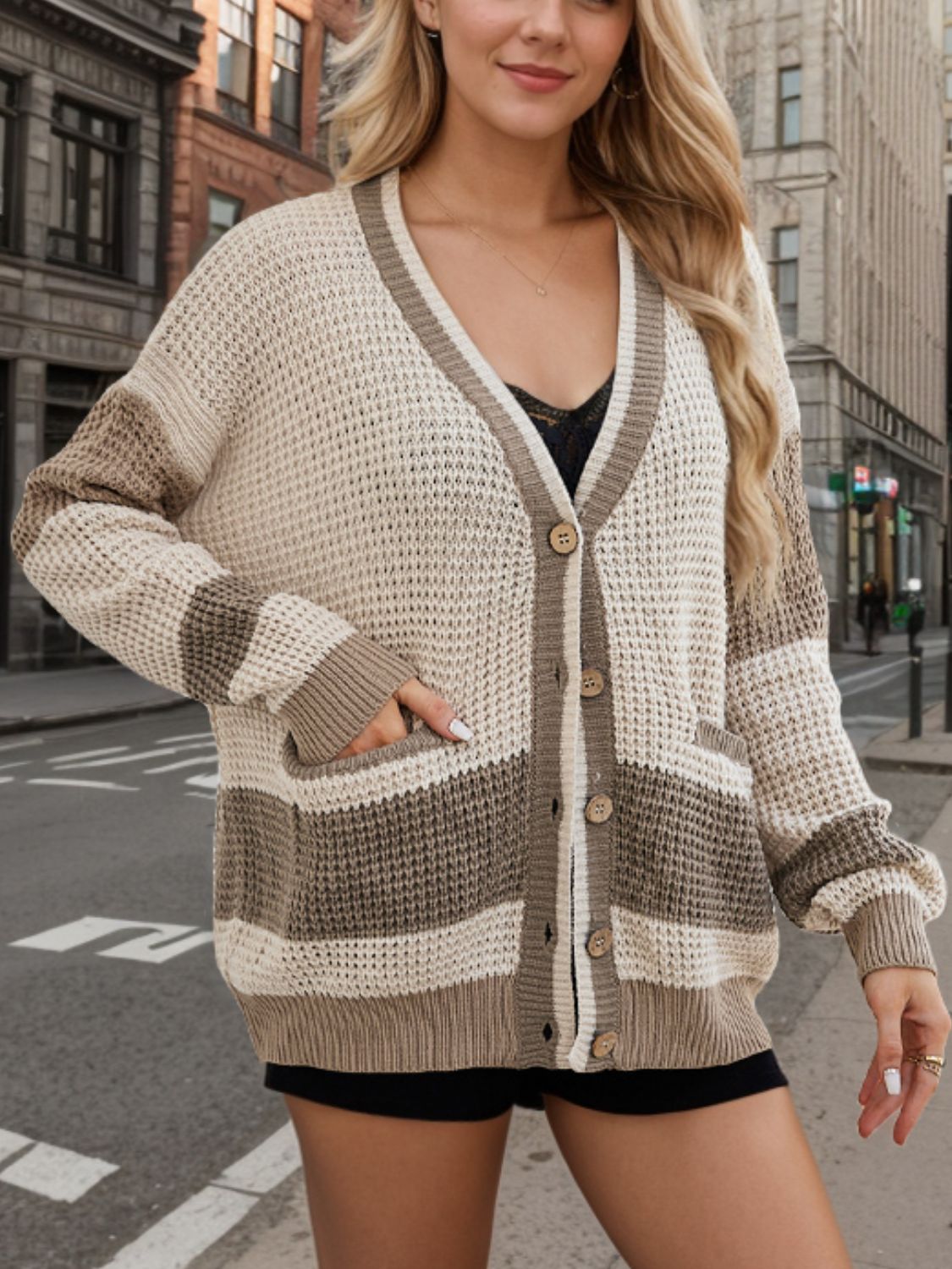 Nina | Contrast color long sleeve cardigan with buttons