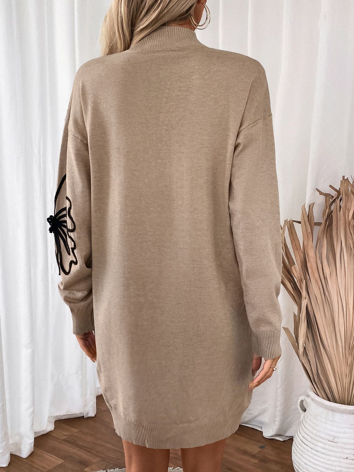 Cornelia | Perfee floral sweater dress with stand-up collar and long sleeves