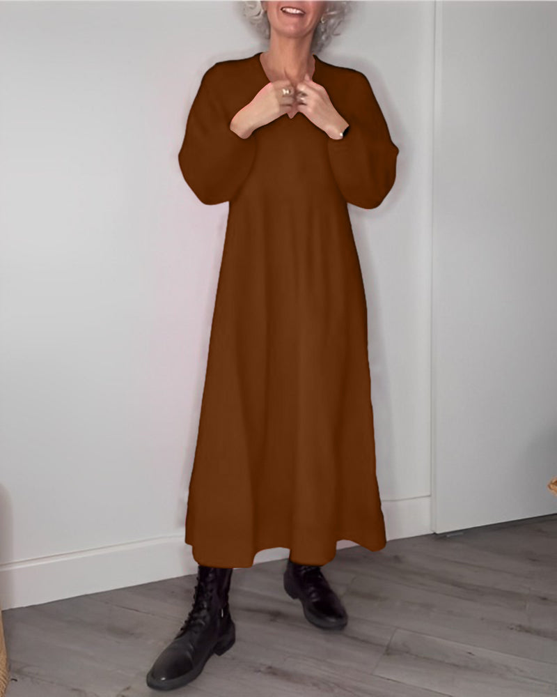 Xaviera | Elegant long dress with V-neck and pockets