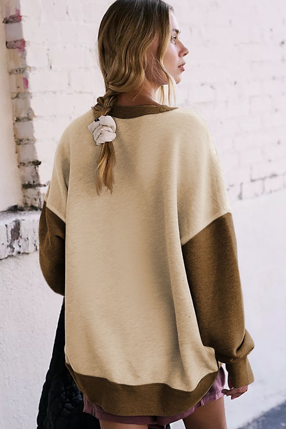 Vera | Color block sweatshirt with a crew neck and long sleeves