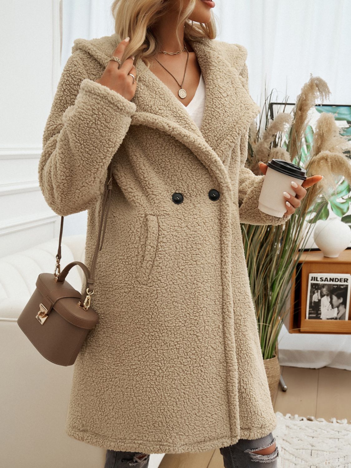 Elsa | Long sleeve teddy coat with hood and pockets