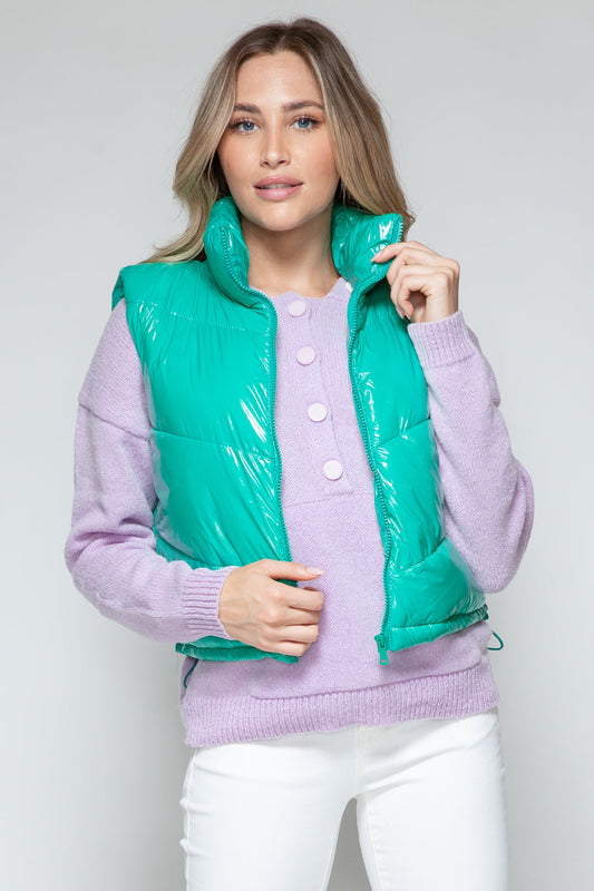 Elsbeth | Snobish shiny quilted vest with turtleneck and zip