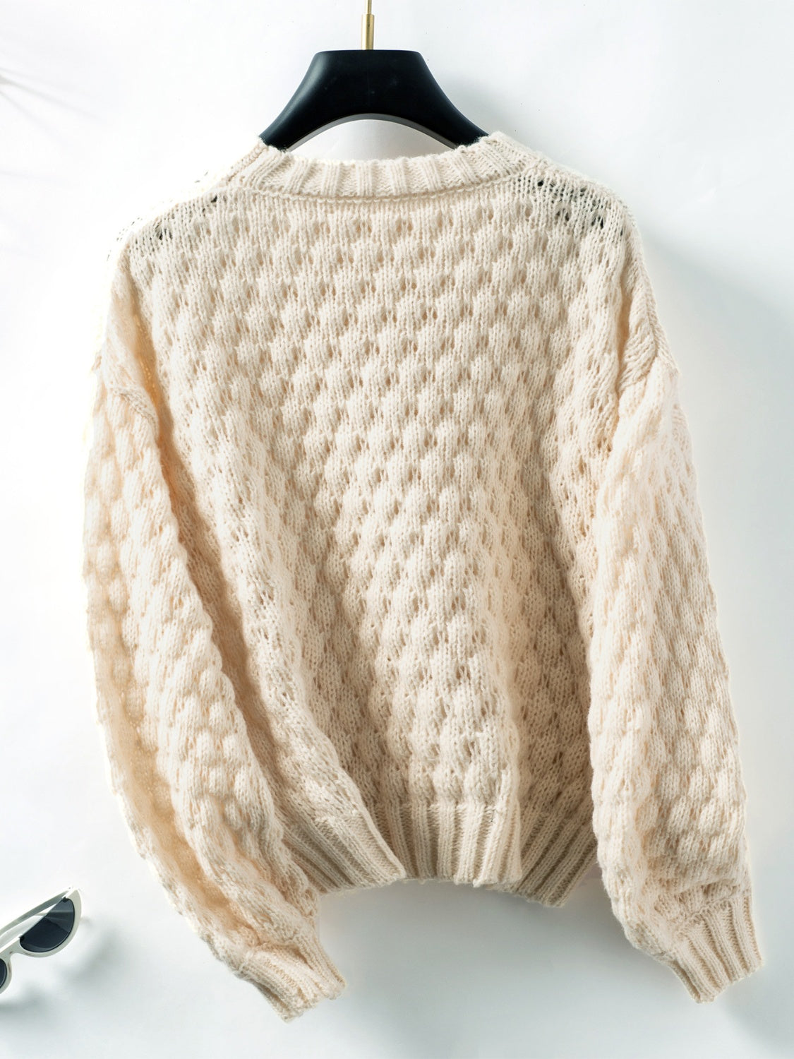 Otilia | Long-sleeved cable-knit sweater with a crew neck
