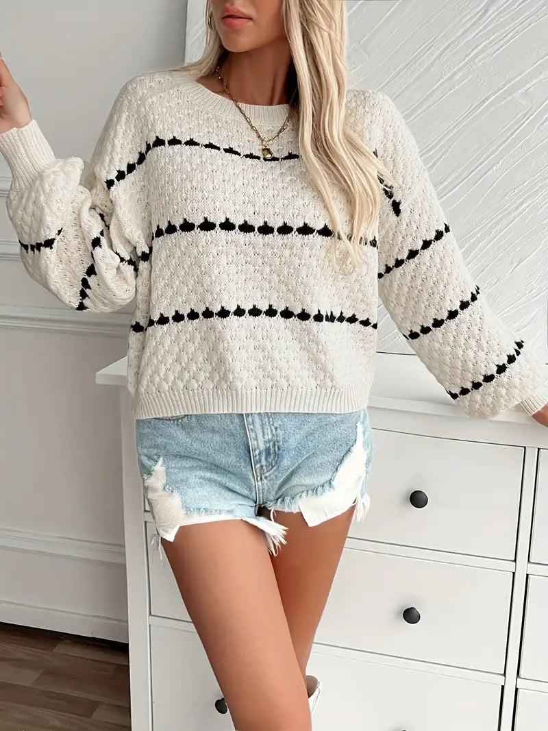 Greta | Elegant knitted sweater with a crew neck