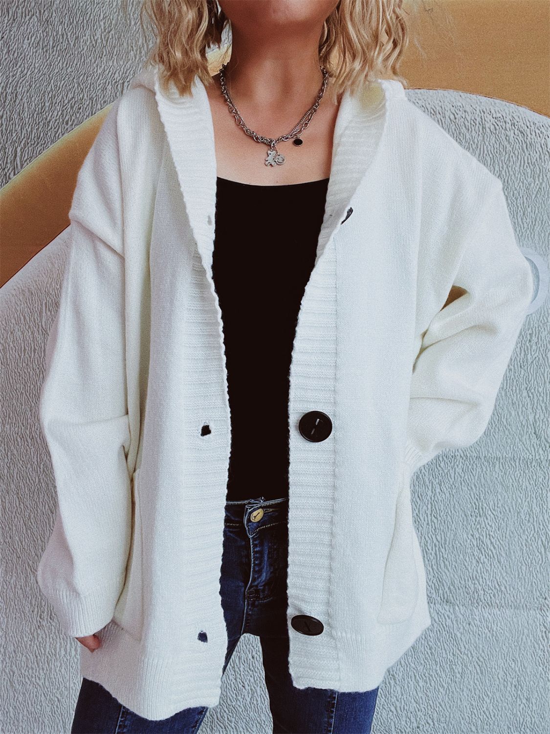 Beatrice | Long-sleeved cardigan with hood and dropped shoulders