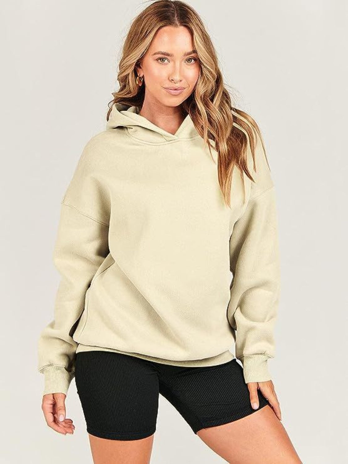 Melanie | Long-sleeved hoodie with dropped shoulders