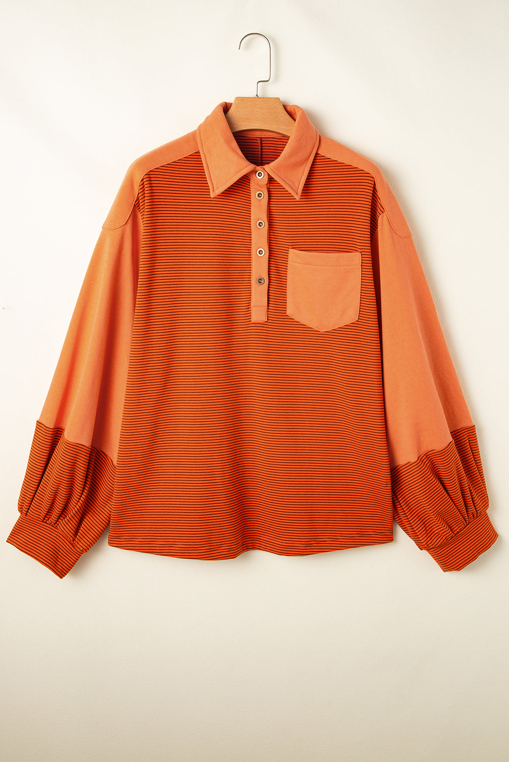 Casandra | Classic and comfortable winter garment.