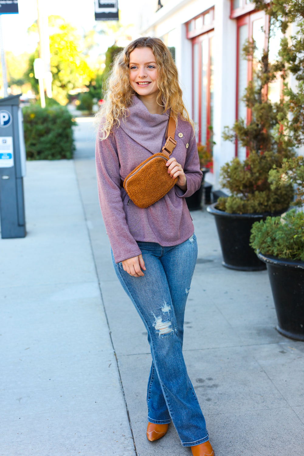 Silvia | Maple brown Sherpa shoulder bag