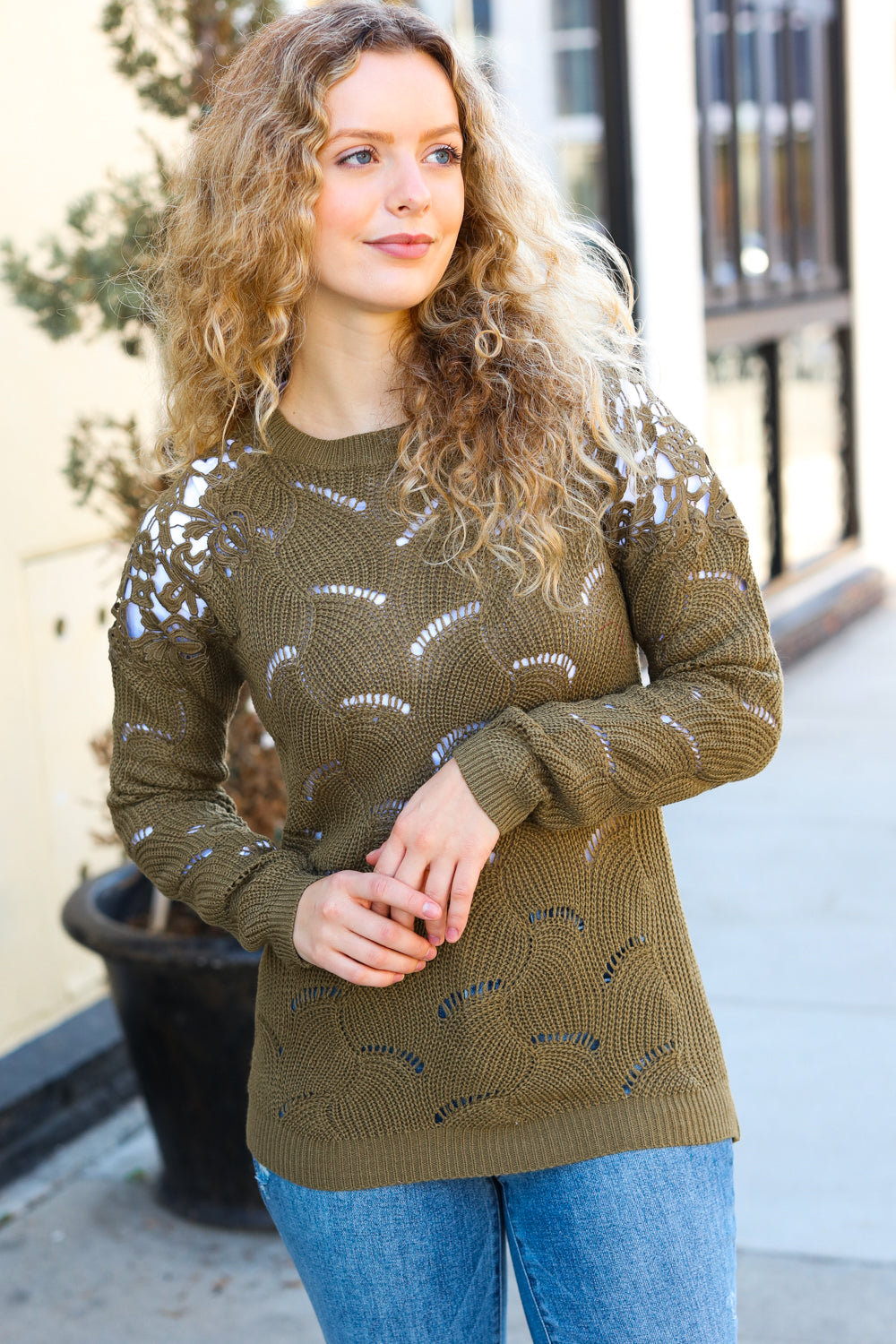 Monica | Casual, chic olive green knitted sweater with pointelle lace and shoulder neckline