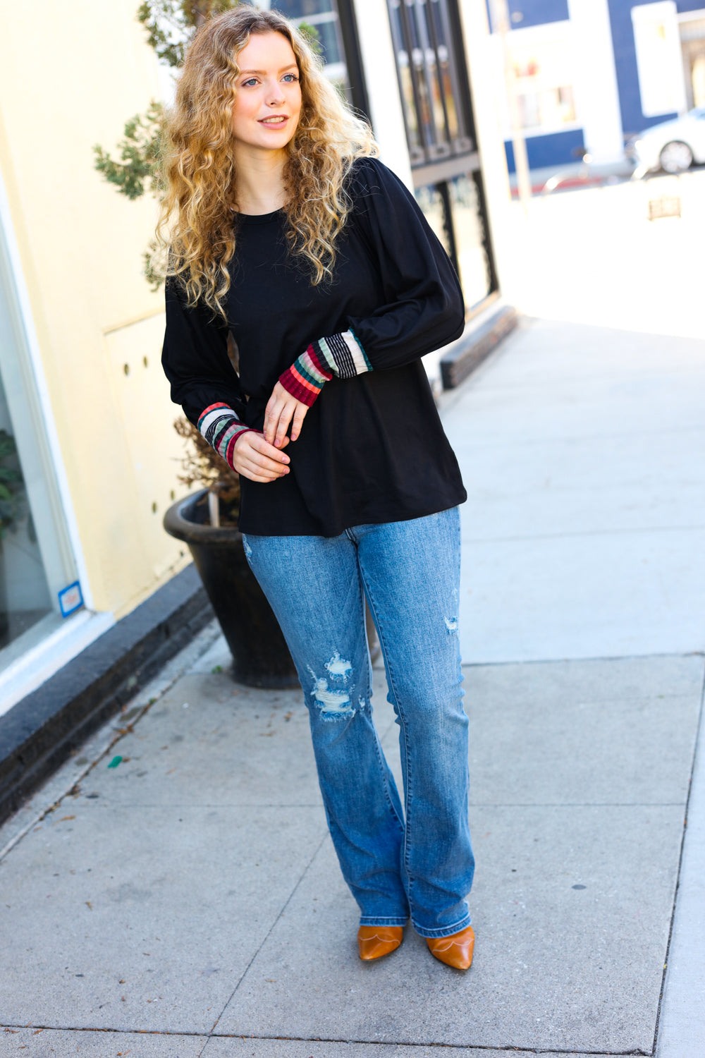 Margherita | Black multicolor striped top with puff sleeves