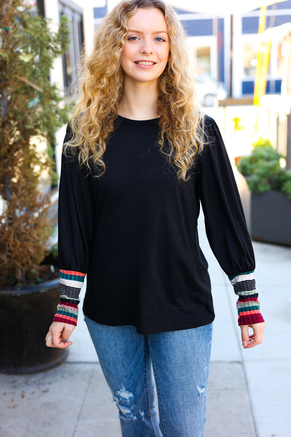 Margherita | Black multicolor striped top with puff sleeves