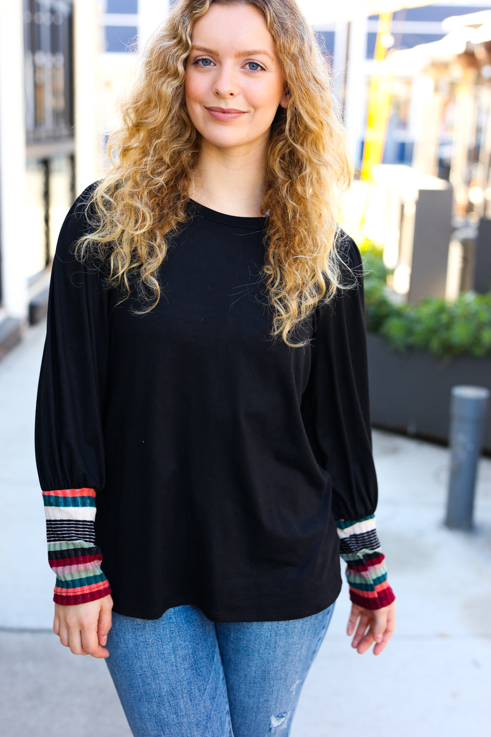 Margherita | Black multicolor striped top with puff sleeves