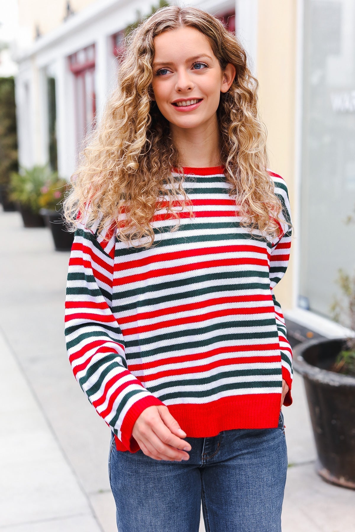 Inés | Christmas red and green striped oversized knit sweater