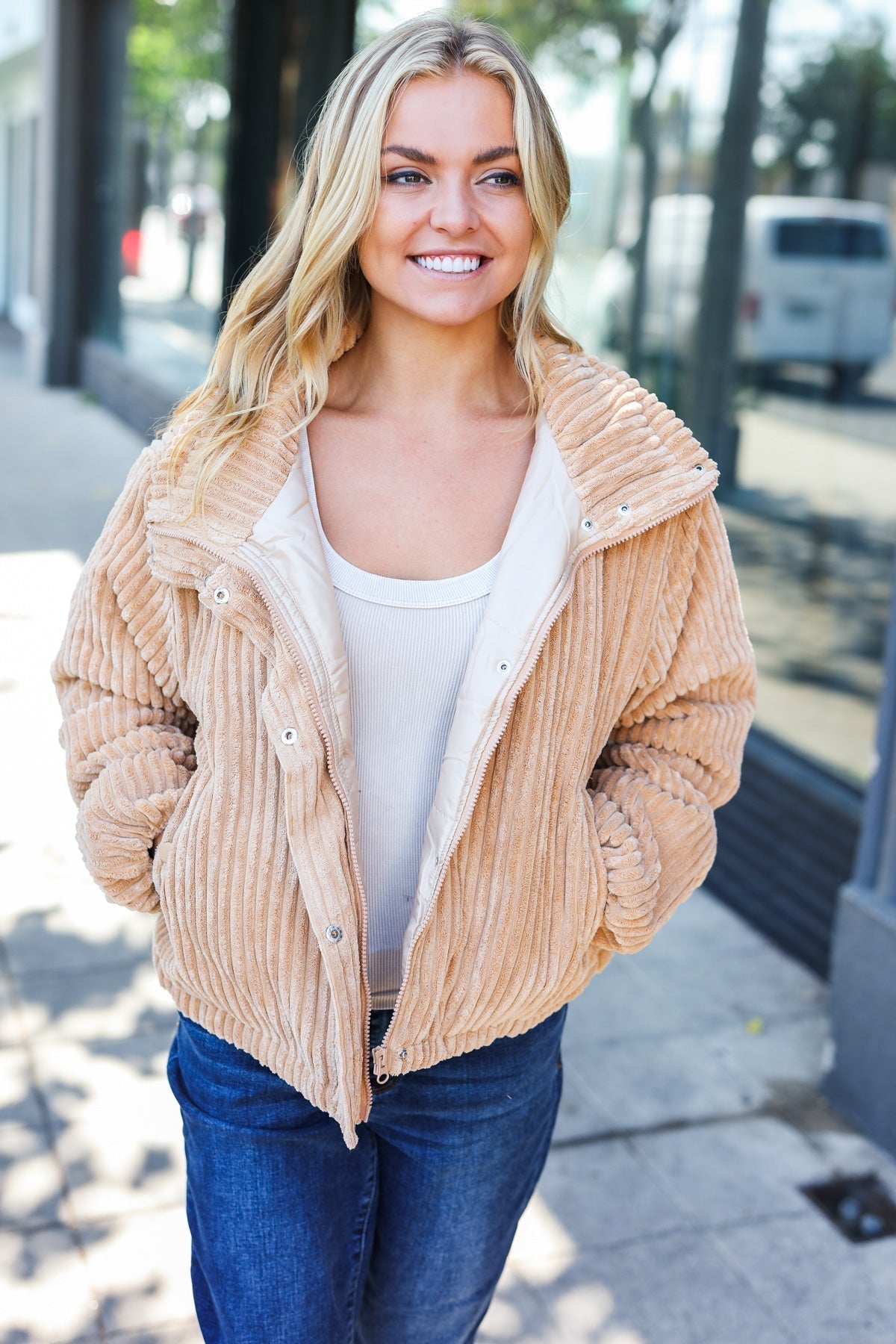 Selena | Casual-chic, ribbed stand-up collar puffer jacket made from corduroy in latte