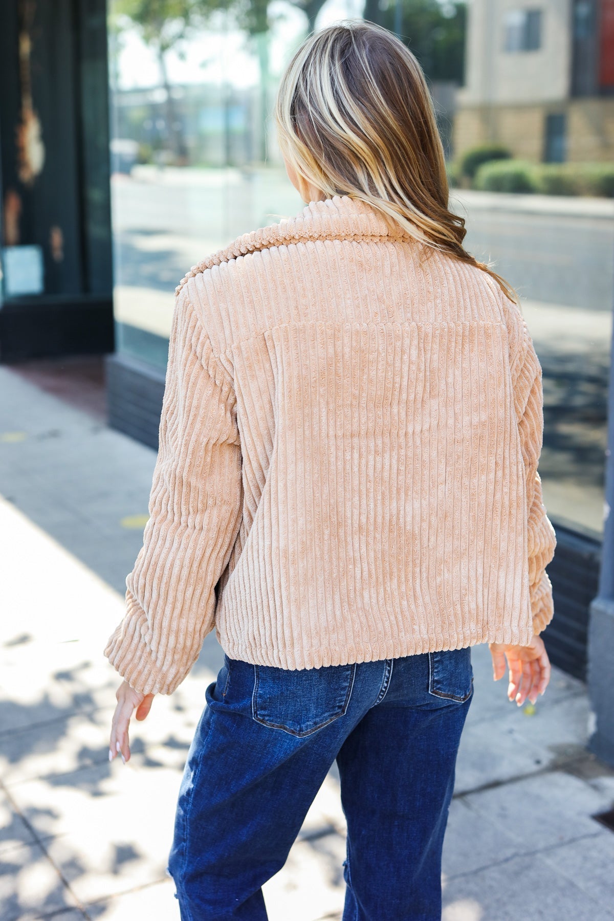 Selena | Casual-chic, ribbed stand-up collar puffer jacket made from corduroy in latte