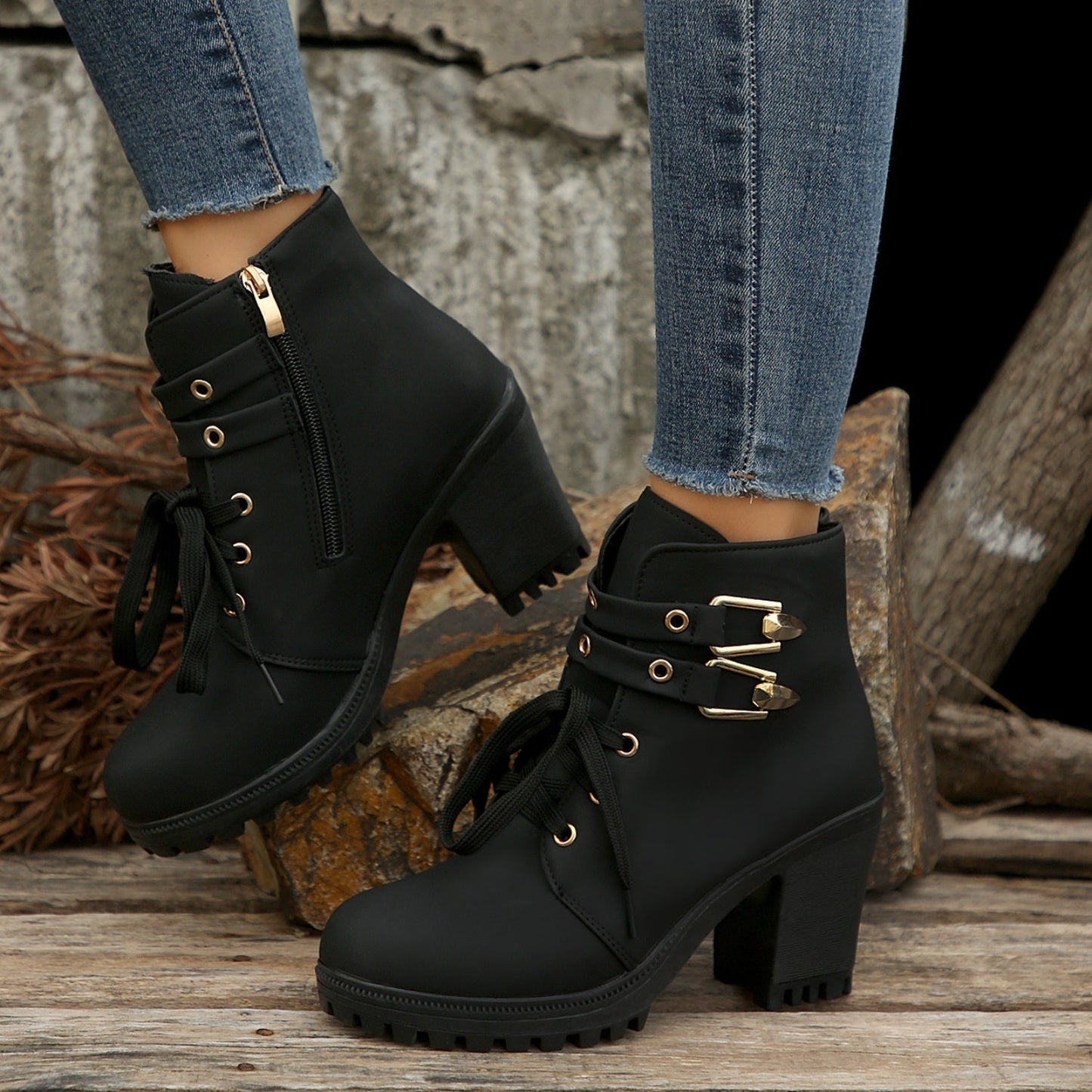 Karina | Durable orthopedic boots