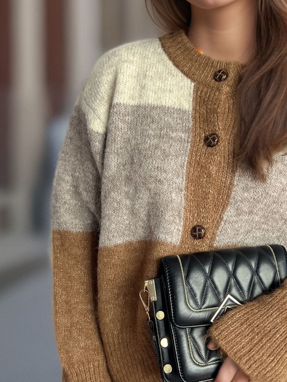 Jacqueline | Color block crew neck cardigan with buttons