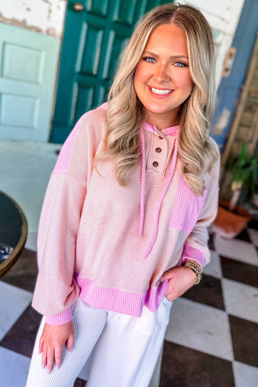 Dayana | Classic and elegant winter hoodie