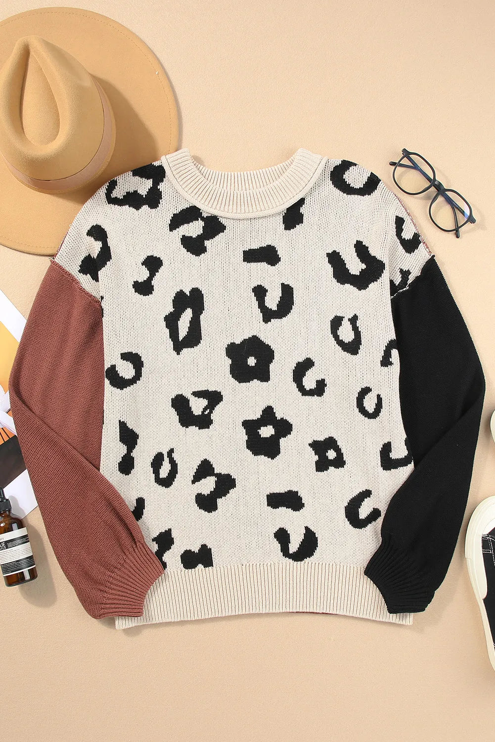 Renata | Long sleeve crew neck sweater with leopard print