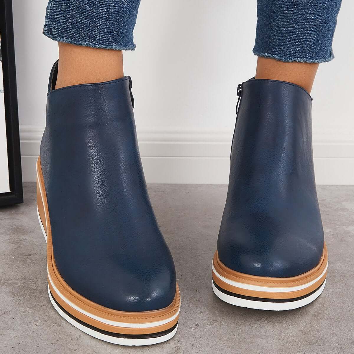 Hana | Casual and supportive orthopedic boots.