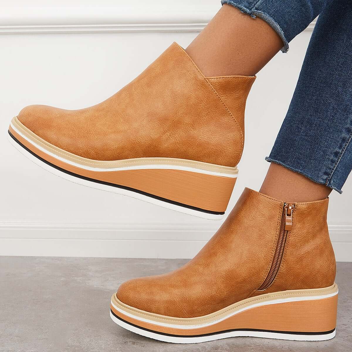 Hana | Casual and supportive orthopedic boots.