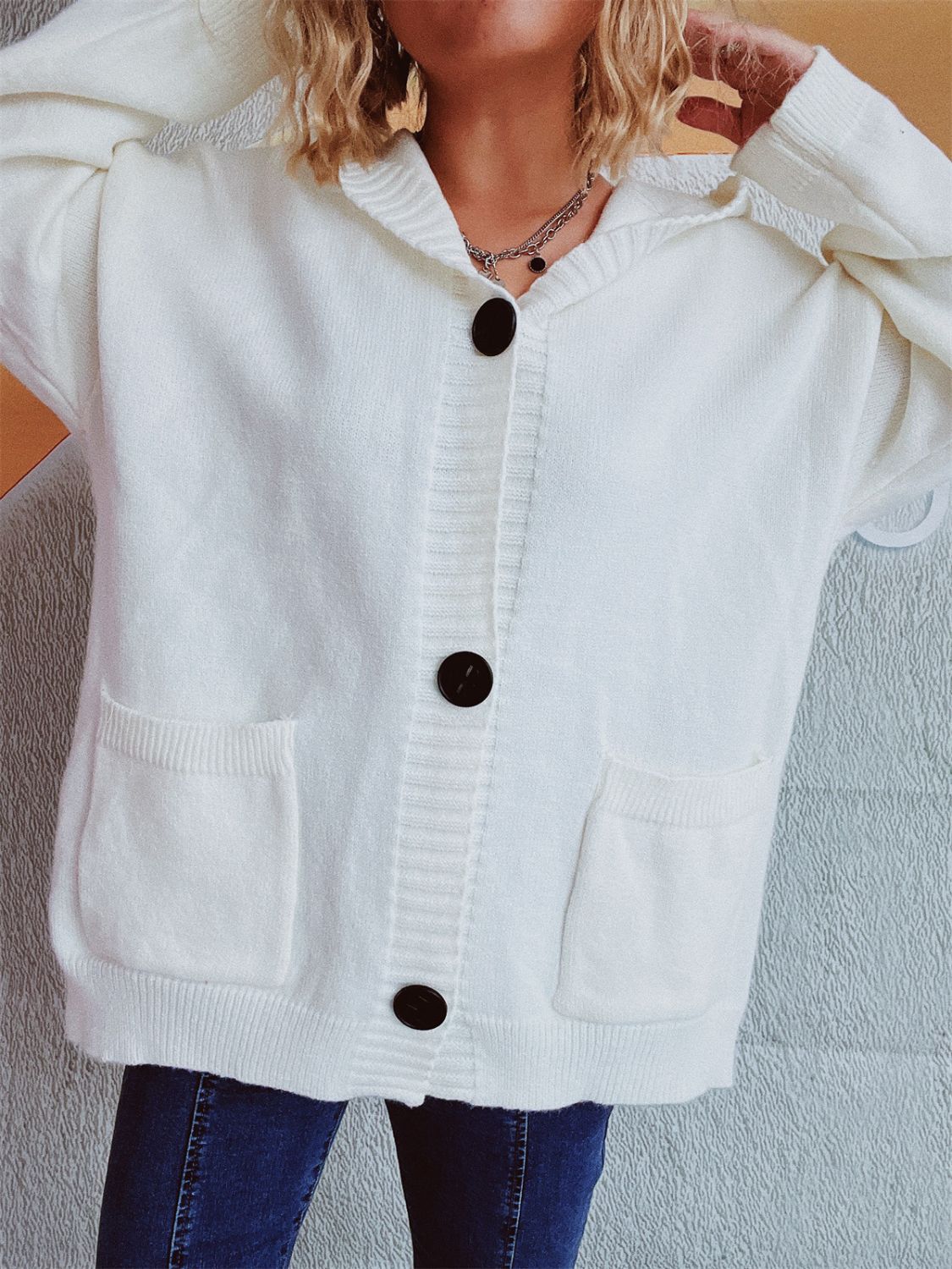 Beatrice | Long-sleeved cardigan with hood and dropped shoulders