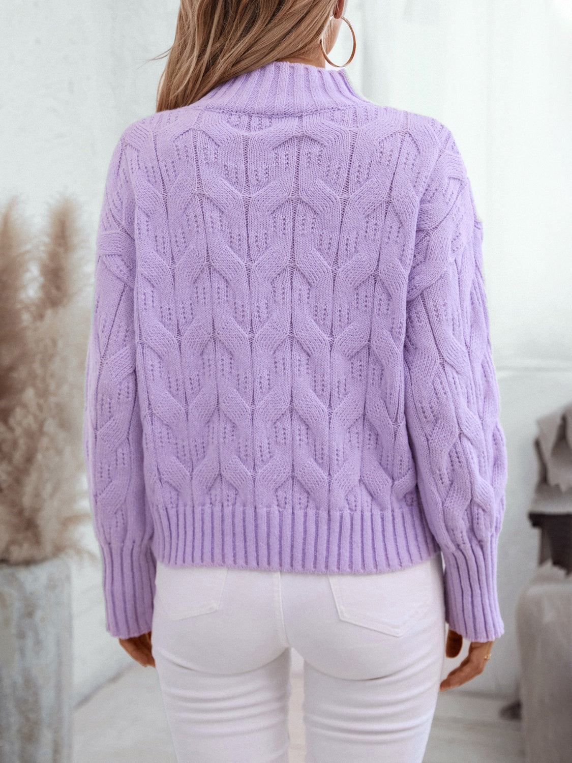 Teodora | Long-sleeved sweater with cable knit and stand-up collar