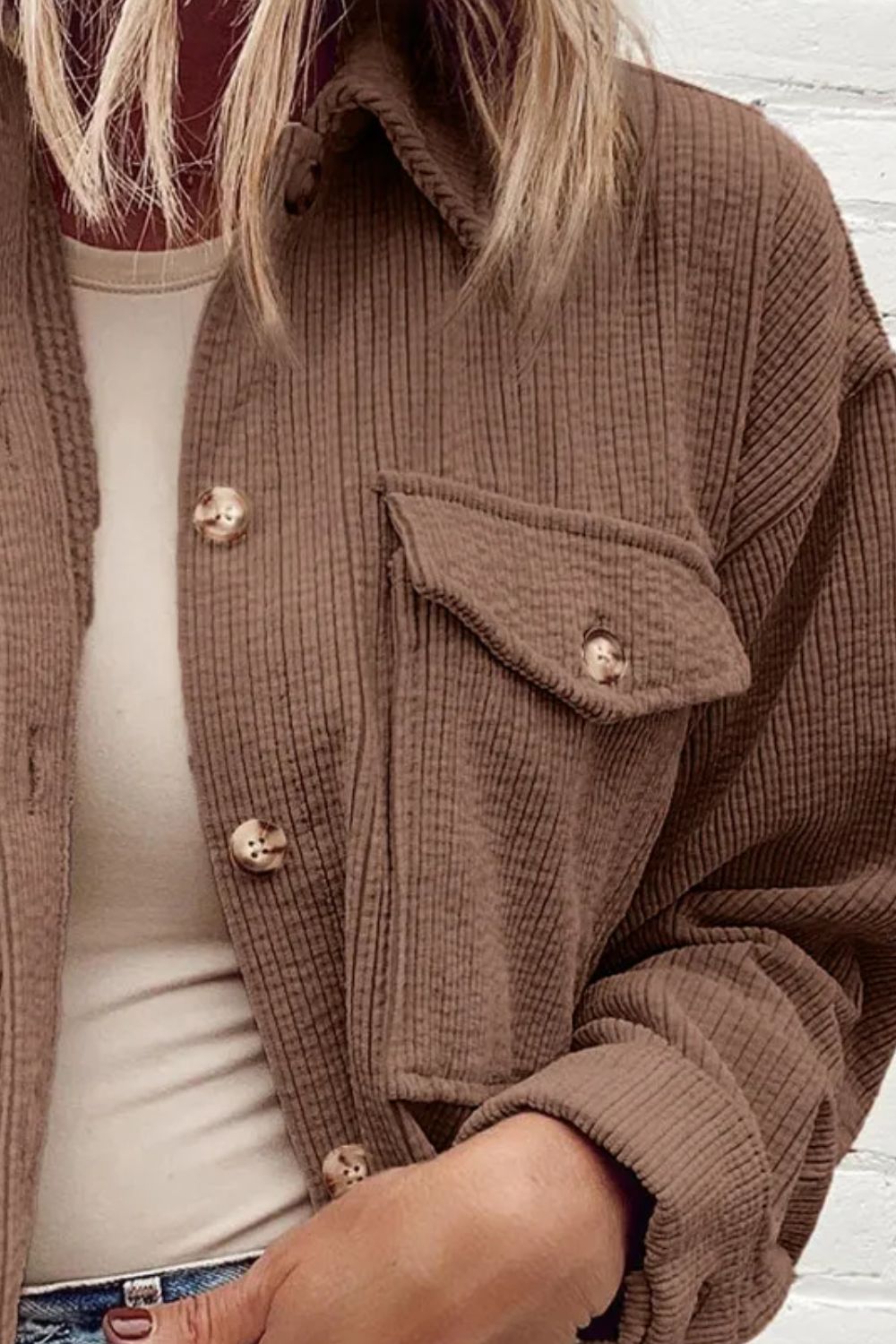 Nayeli | Buttoned, low shoulder jacket with pockets