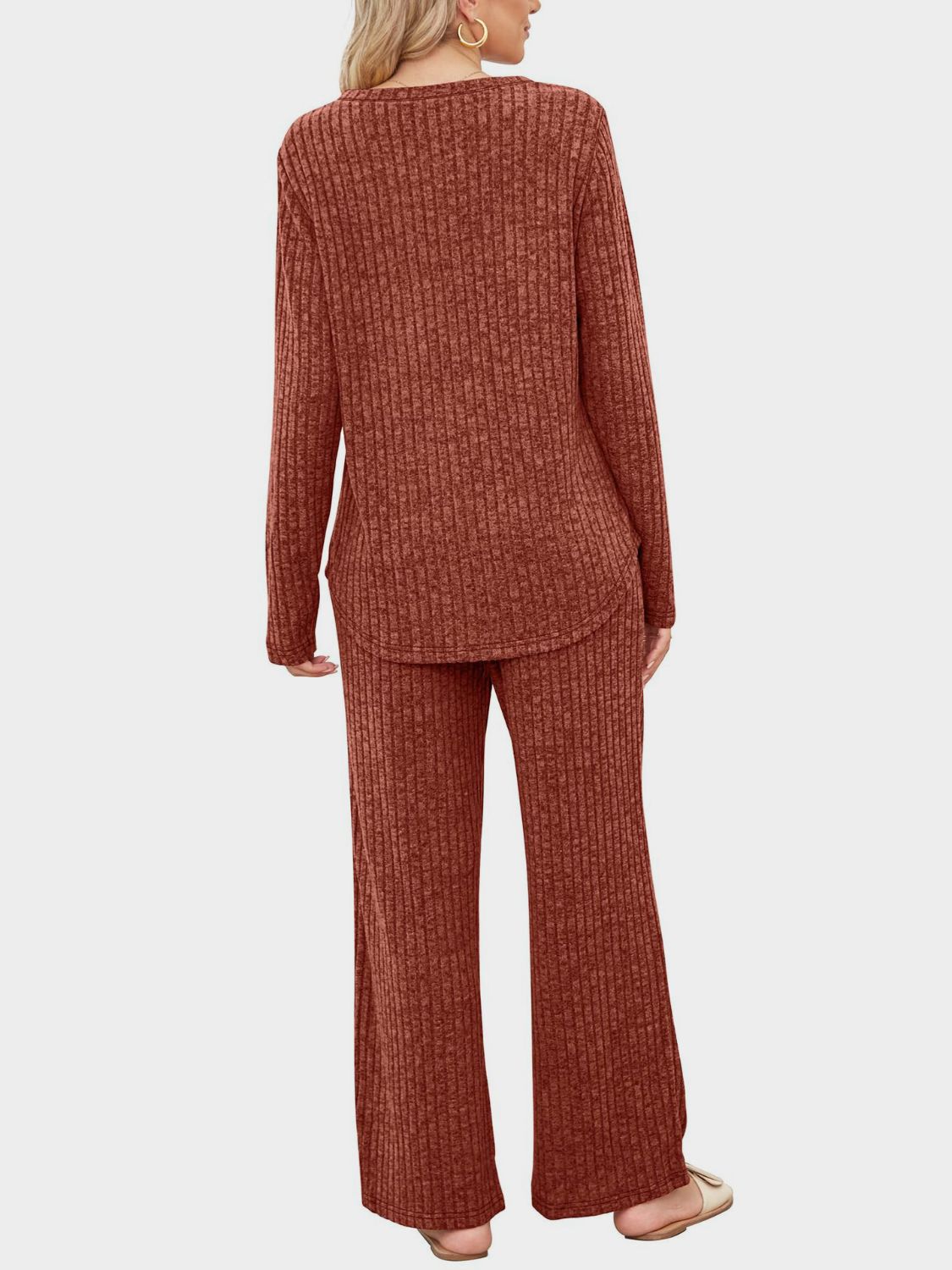 Henriette | Set consisting of a long-sleeved top and crew-neck trousers