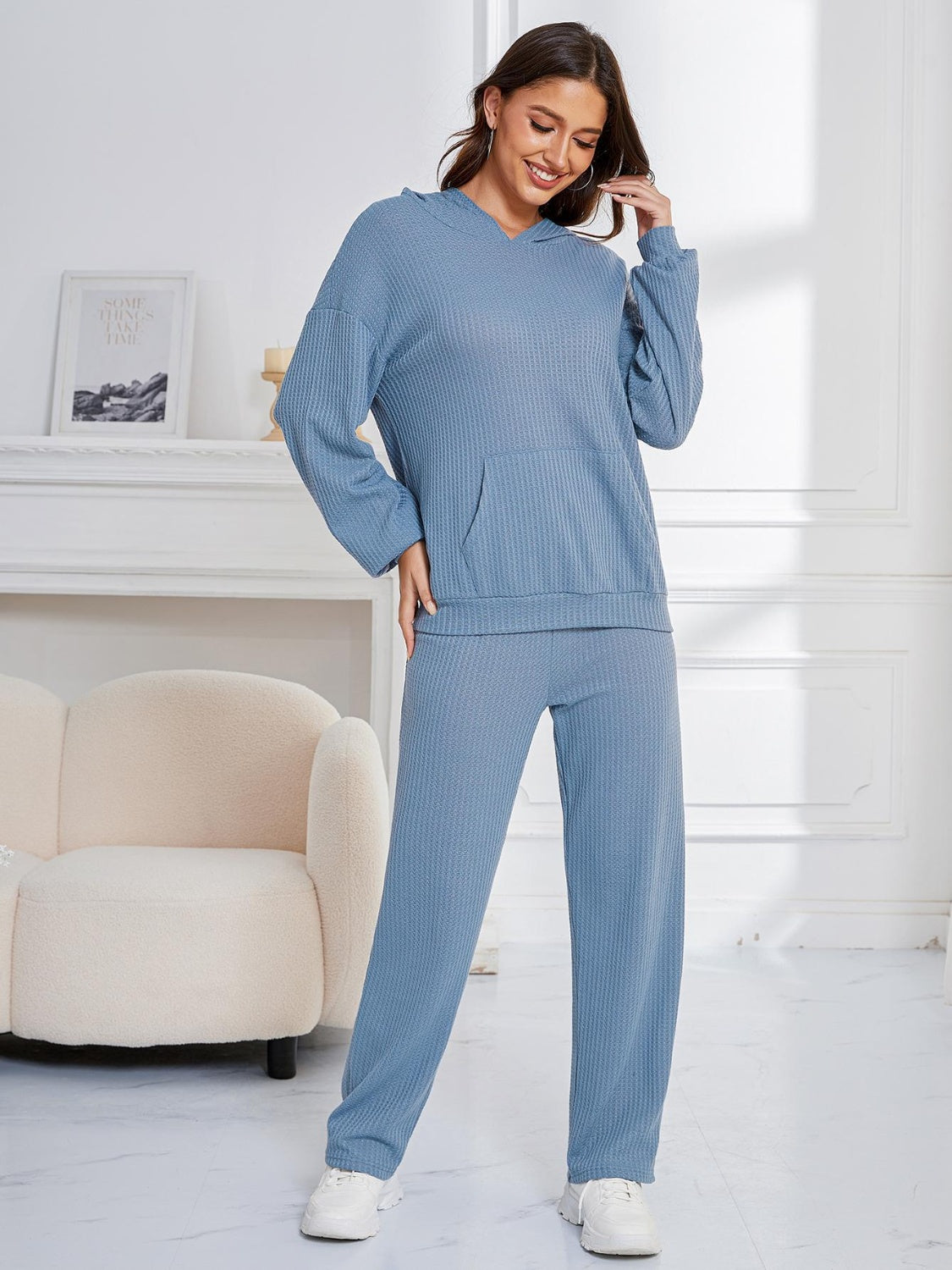 Zahira | Long-sleeved hoodie and drop-shoulder trousers set