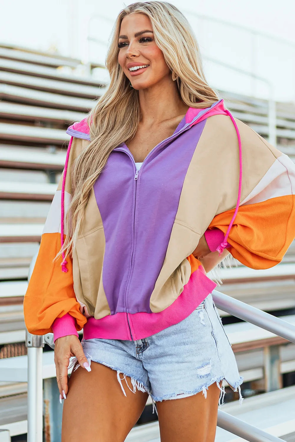 Gerda | Long sleeve drawstring hoodie with color block zip fastening