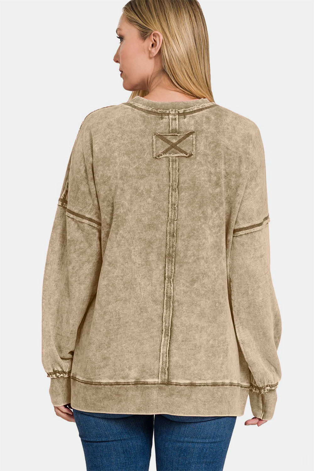 Hannelore | Sweatshirt with an exposed seam and a crew neck and dropped shoulders