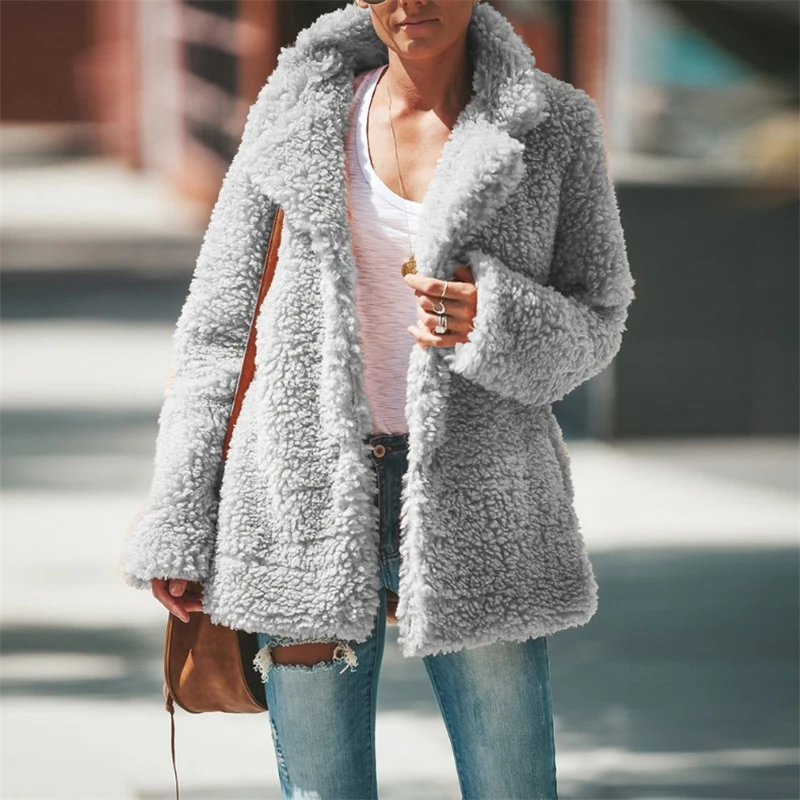 Ariadna | Timeless and elegant winter clothing